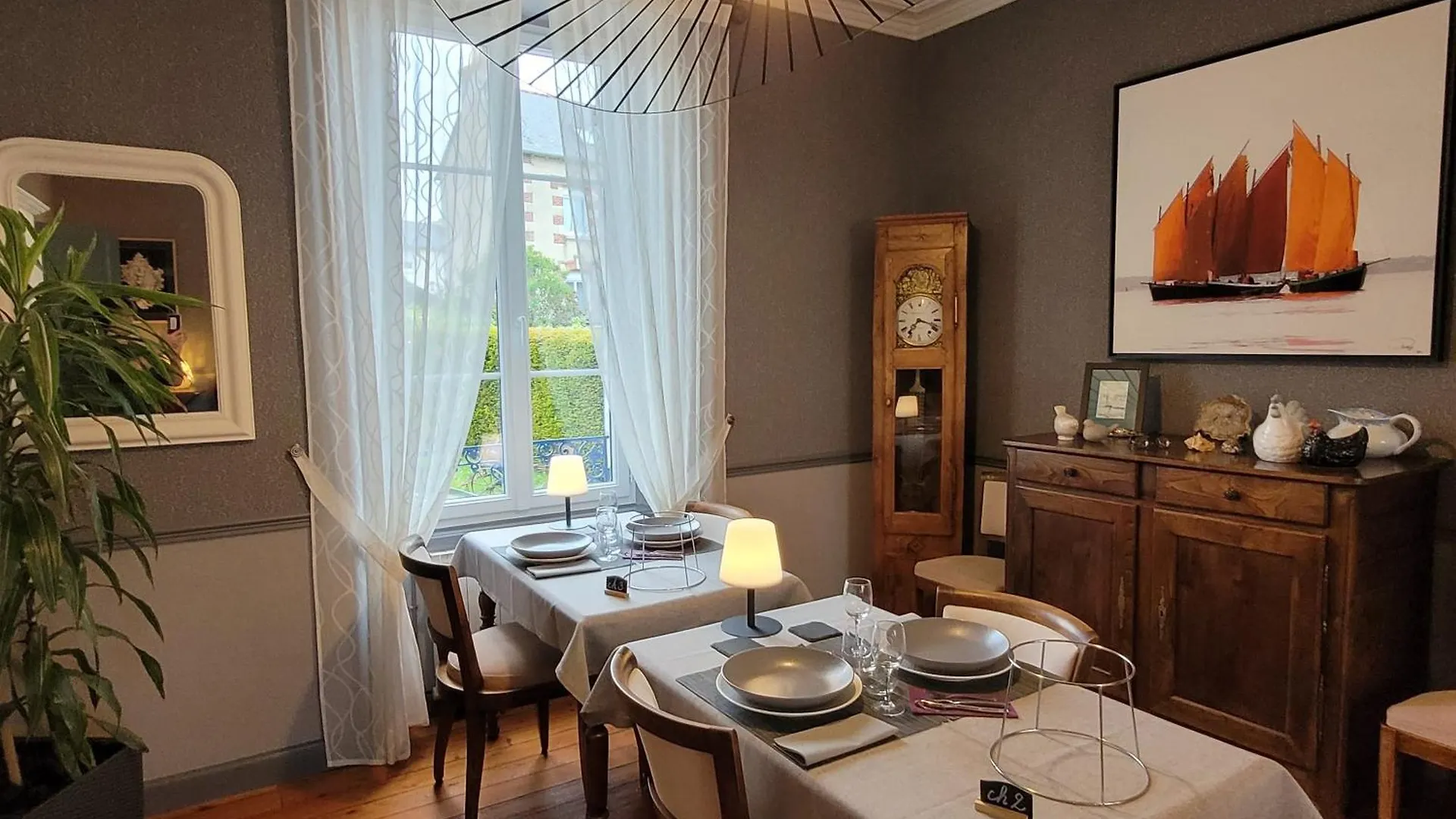 Couette-café Maison d’hôtes KERGIQUEL Paimpol