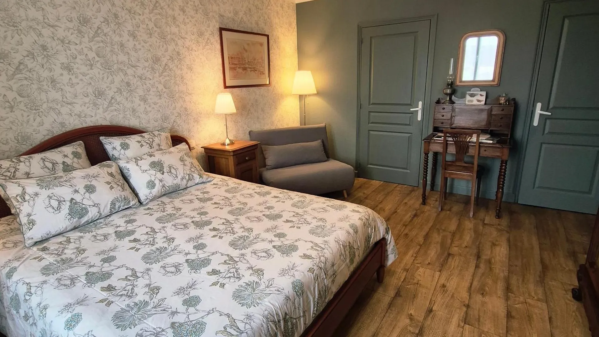 Couette-café Maison d’hôtes KERGIQUEL Paimpol